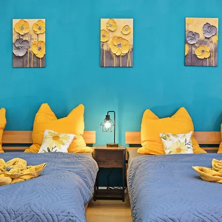 Casatua - Zentral - Garage - Balkon - Uni - Wifi Apartmán *