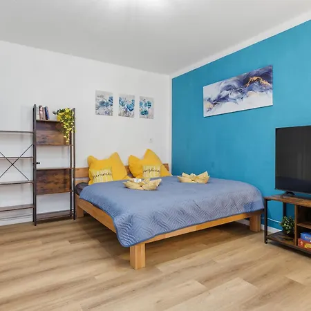 Casatua - Zentral - Garage - Balkon - Uni - Wifi * Wuppertal