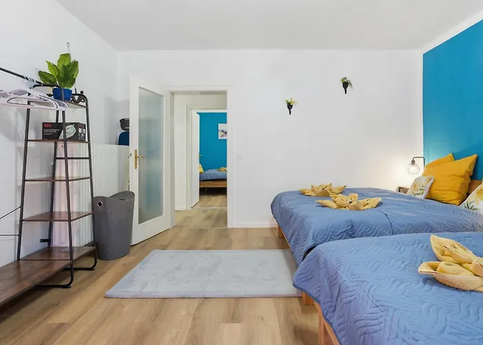 Appartement Casatua - Zentral - Garage - Balkon - Uni - Wifi *