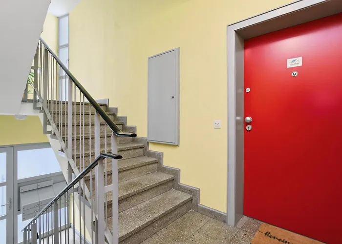 Casatua - Zentral - Garage - Balkon - Uni - Wifi